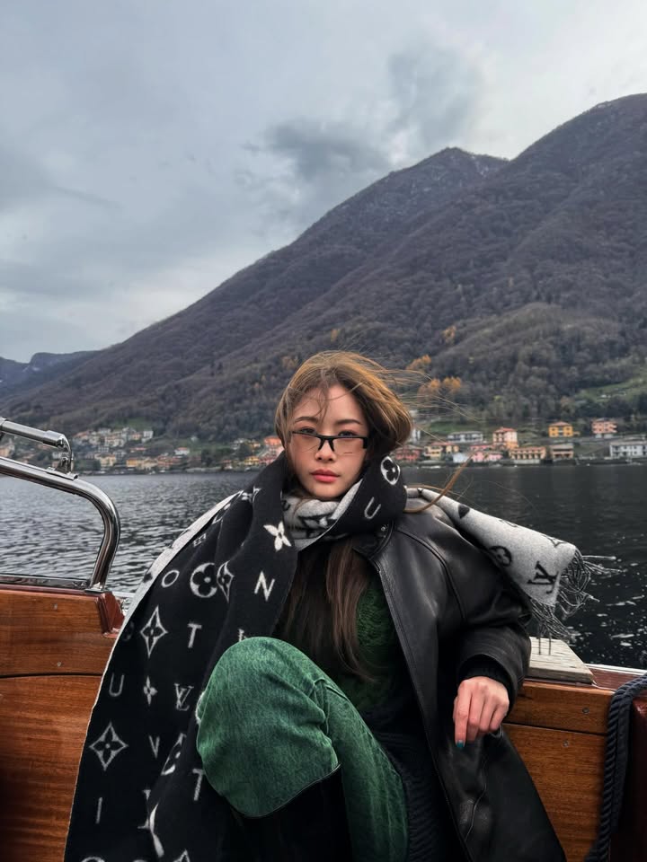 แพต - ชญานิษฐ์ ชาญสง่าเวช