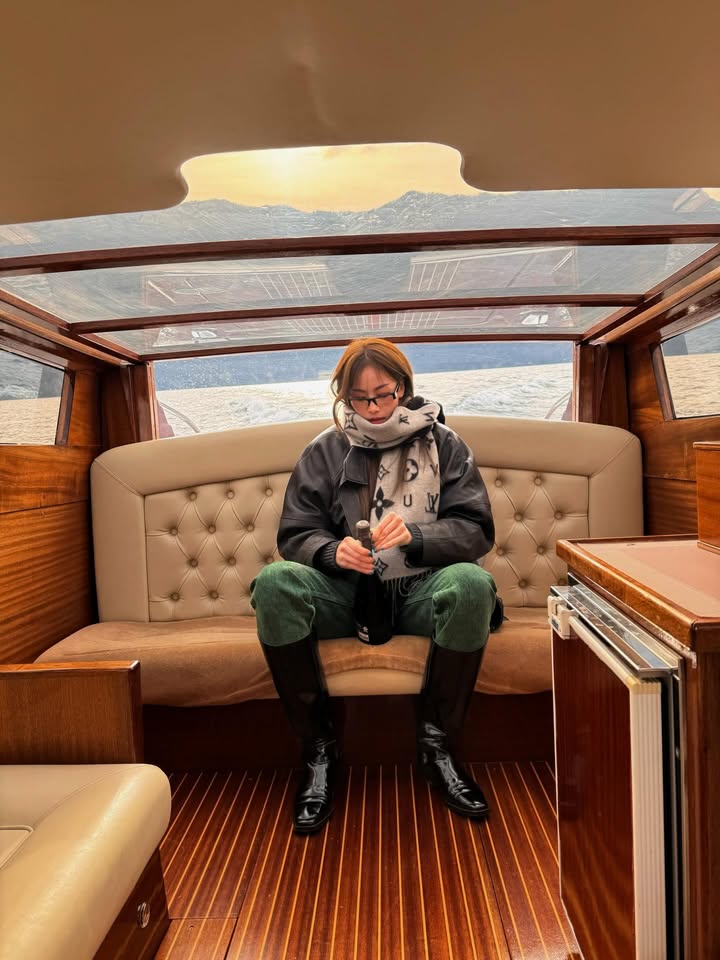 แพต - ชญานิษฐ์ ชาญสง่าเวช