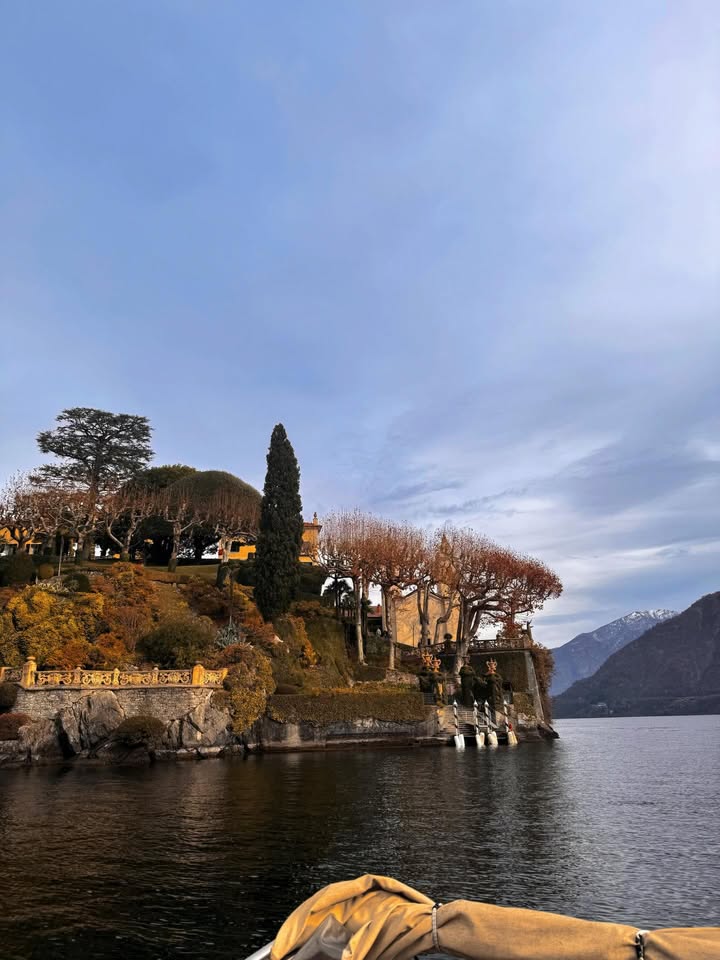 แพต - ชญานิษฐ์ ชาญสง่าเวช