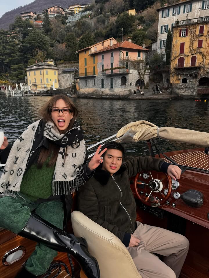 แพต - ชญานิษฐ์ ชาญสง่าเวช