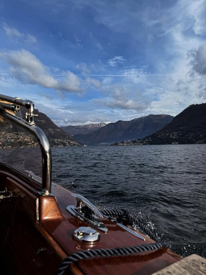 แพต - ชญานิษฐ์ ชาญสง่าเวช