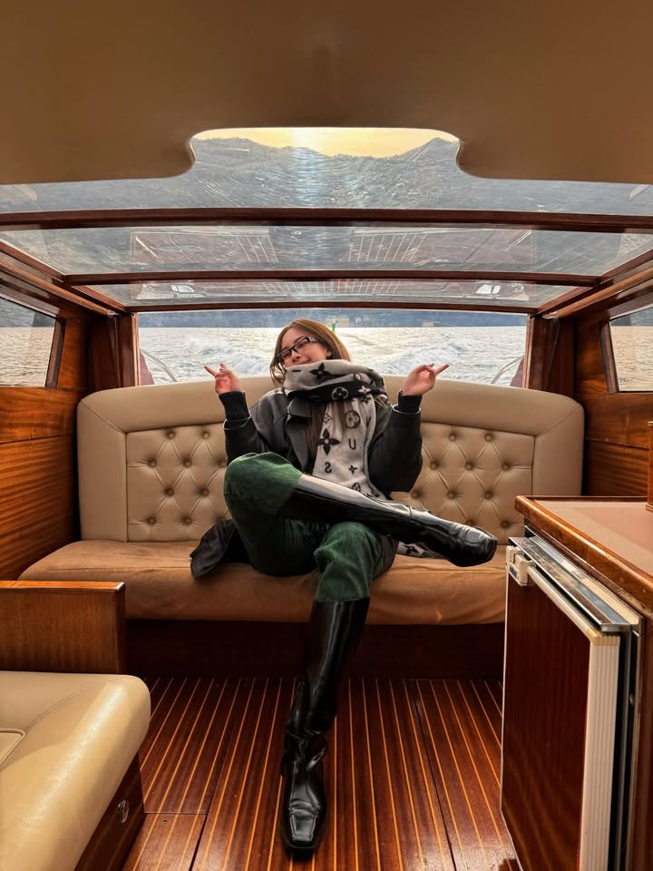 แพต - ชญานิษฐ์ ชาญสง่าเวช