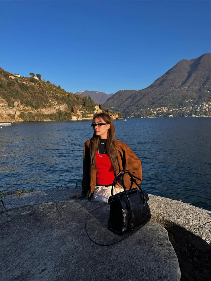 แพต - ชญานิษฐ์ ชาญสง่าเวช