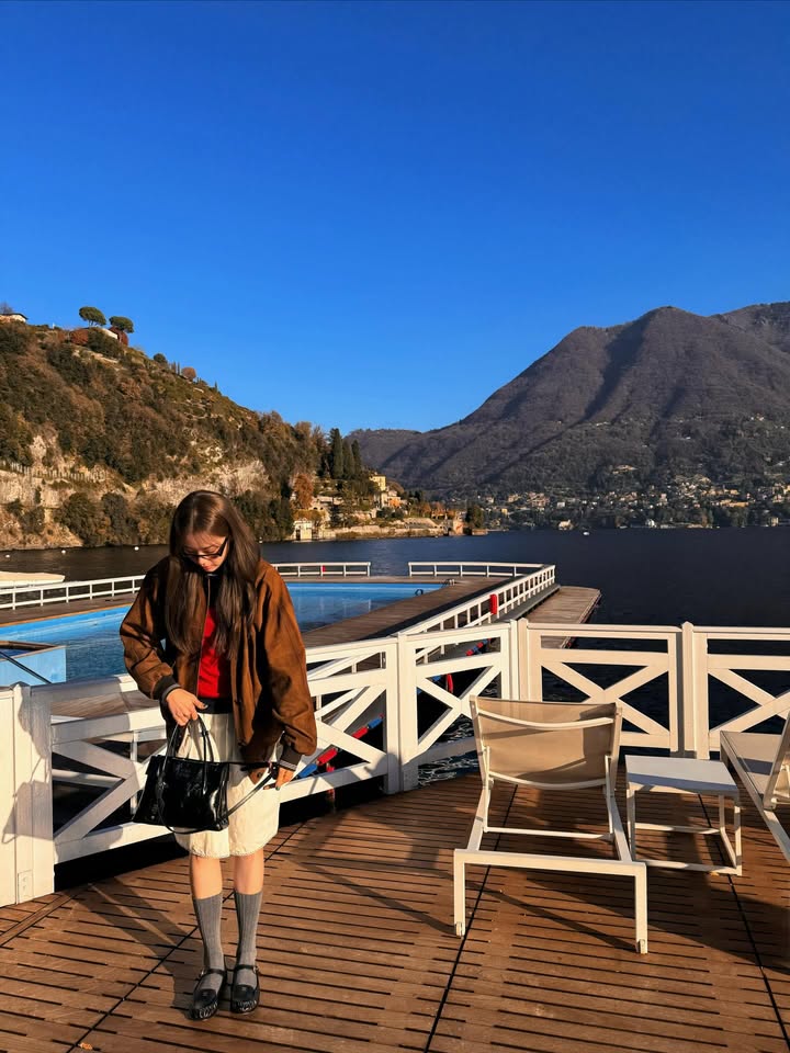 แพต - ชญานิษฐ์ ชาญสง่าเวช