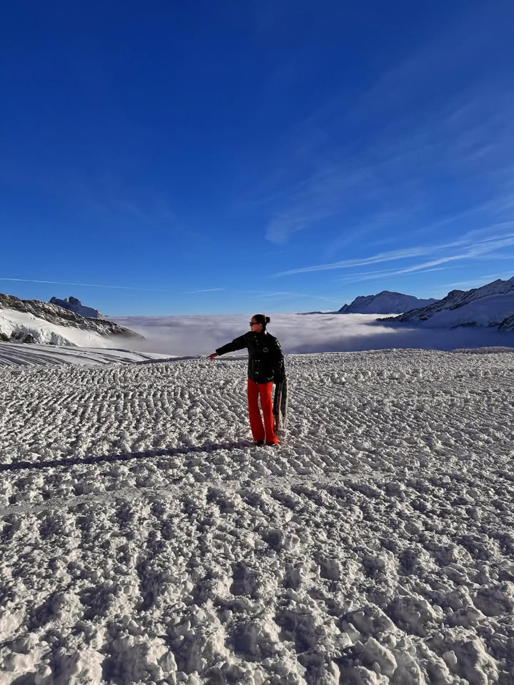 แพต - ชญานิษฐ์ ชาญสง่าเวช