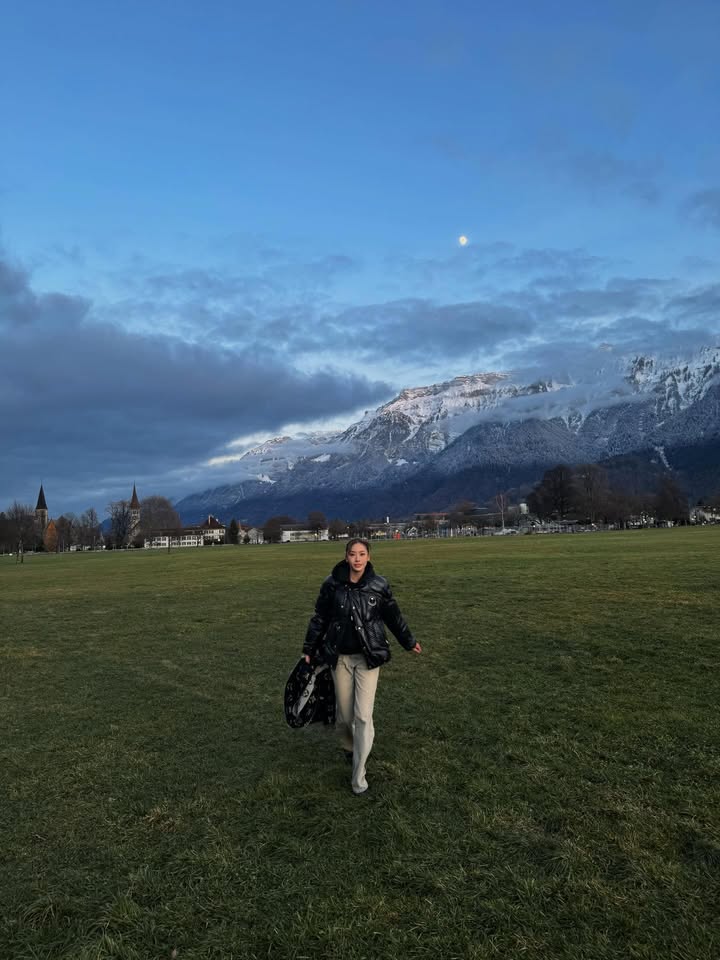 แพต - ชญานิษฐ์ ชาญสง่าเวช