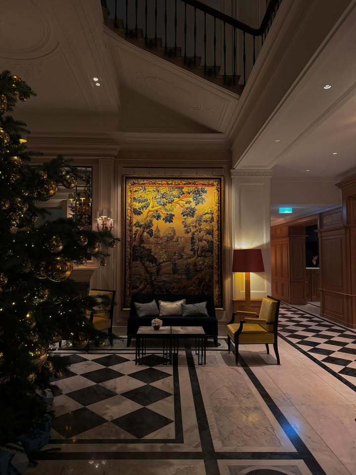 แพต - ชญานิษฐ์ ชาญสง่าเวช