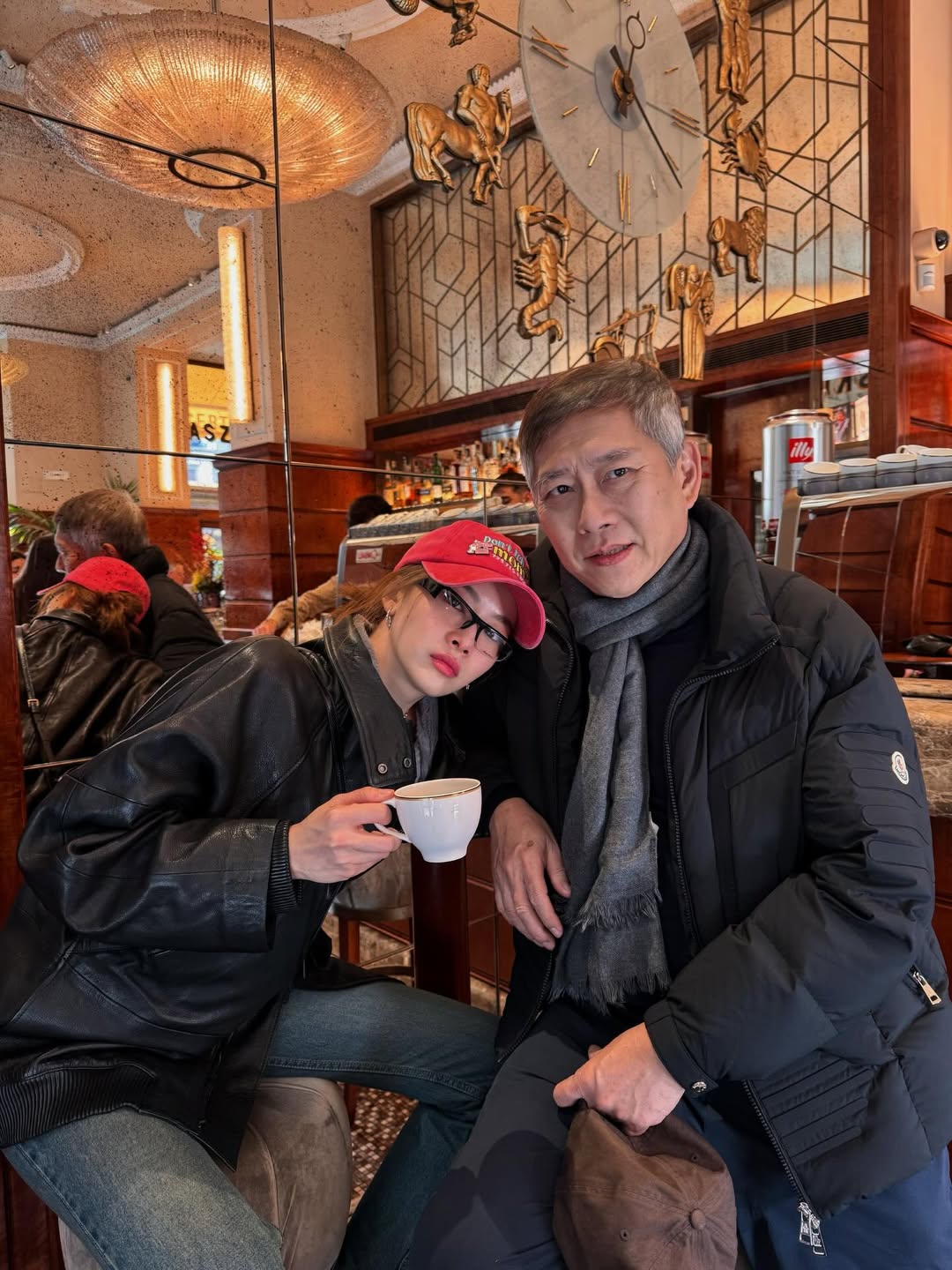 แพต - ชญานิษฐ์ ชาญสง่าเวช