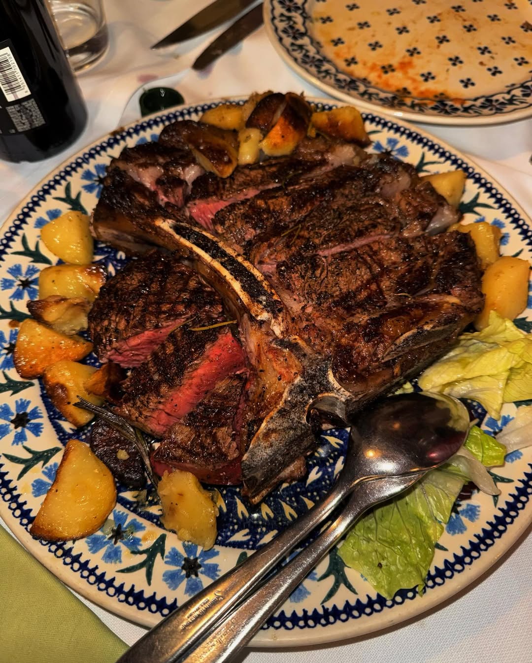 แพต - ชญานิษฐ์ ชาญสง่าเวช