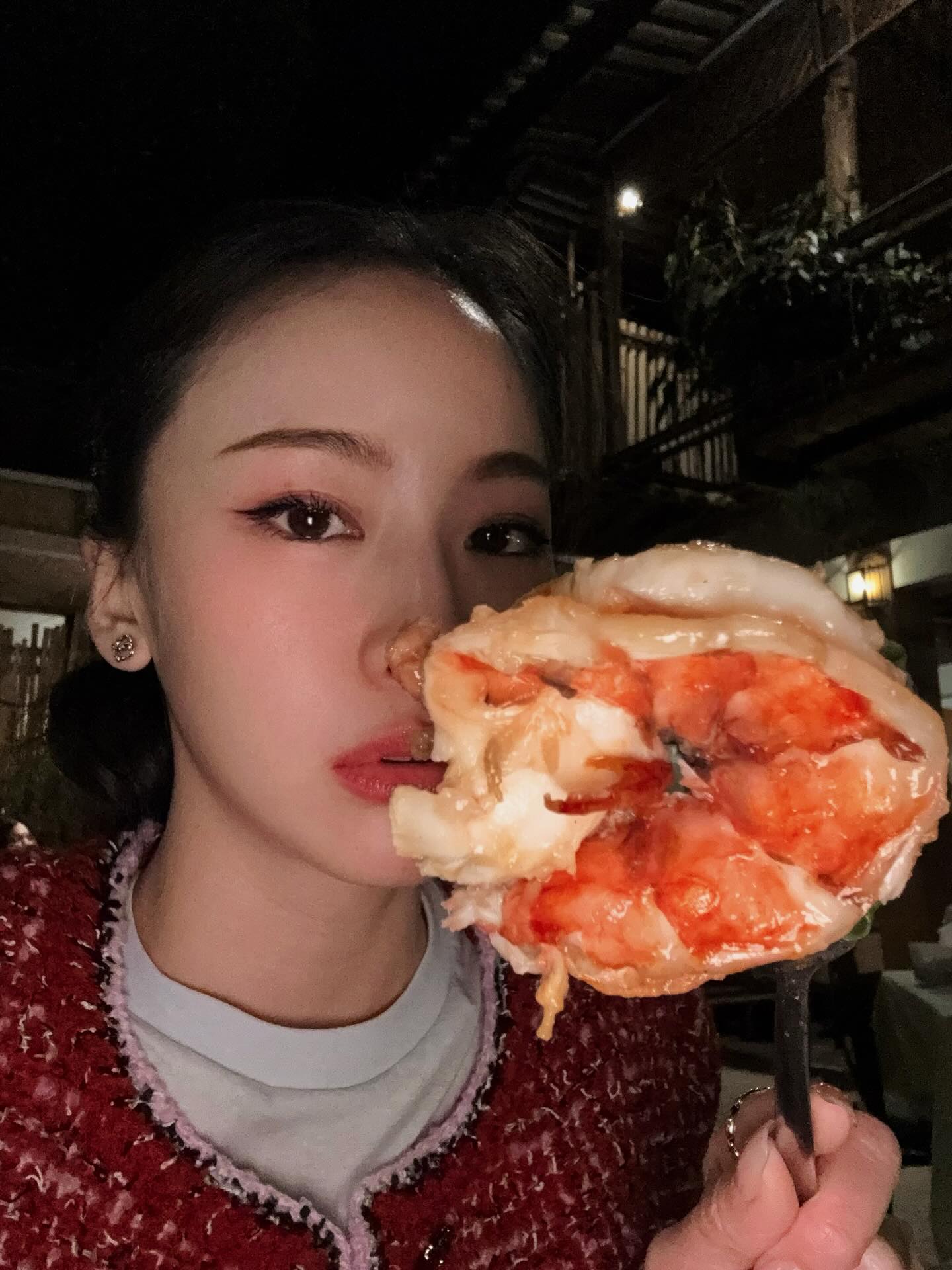 แพต - ชญานิษฐ์ ชาญสง่าเวช