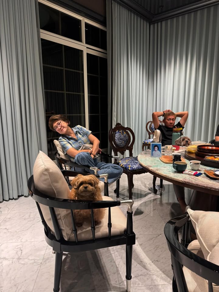 แพต - ชญานิษฐ์ ชาญสง่าเวช