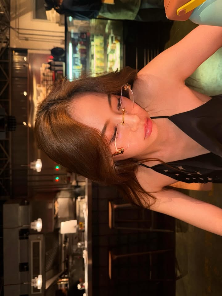 แพต - ชญานิษฐ์ ชาญสง่าเวช