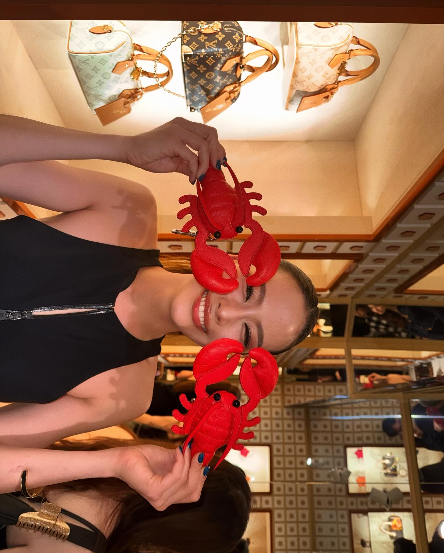 แพต - ชญานิษฐ์ ชาญสง่าเวช