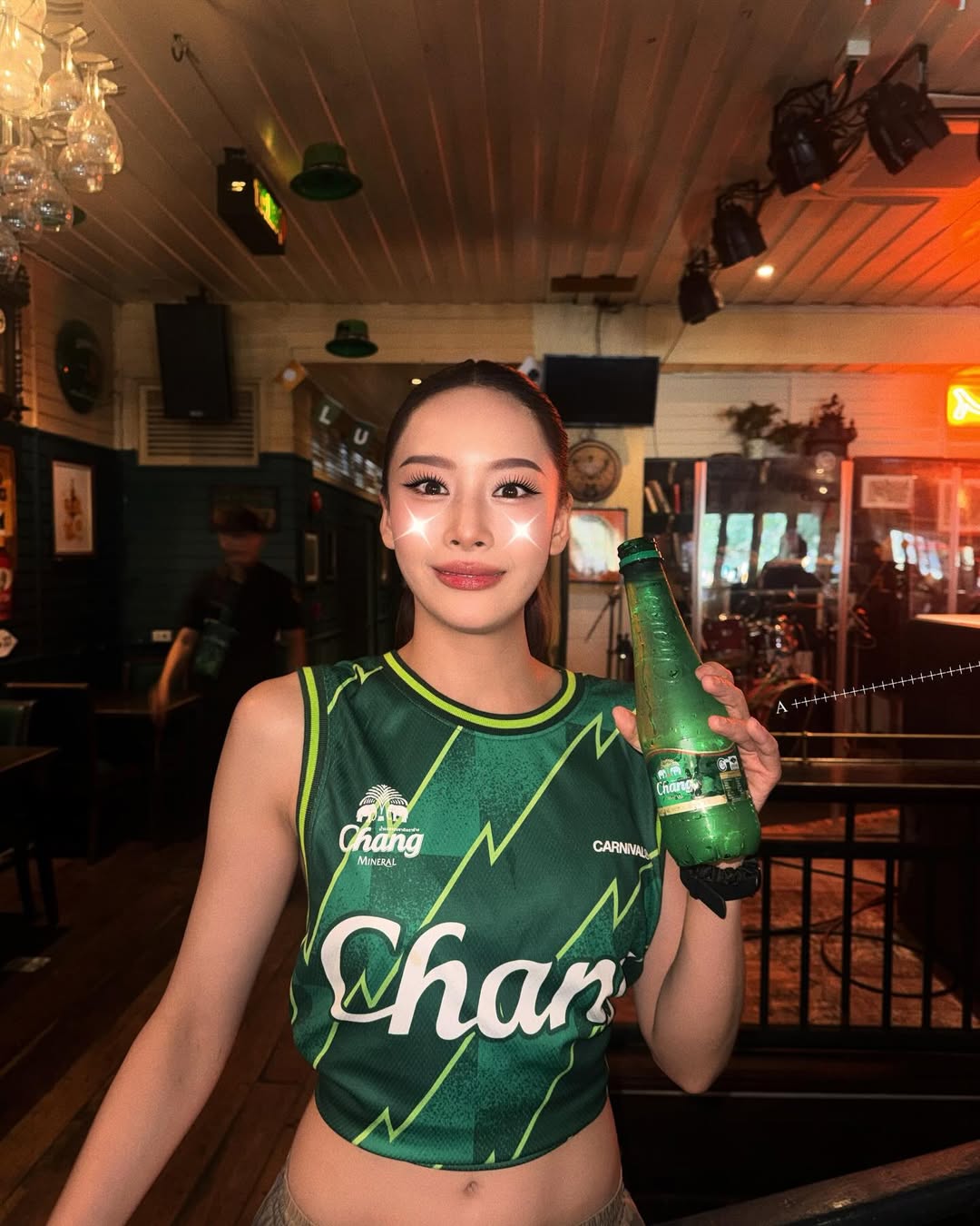 แพต - ชญานิษฐ์ ชาญสง่าเวช