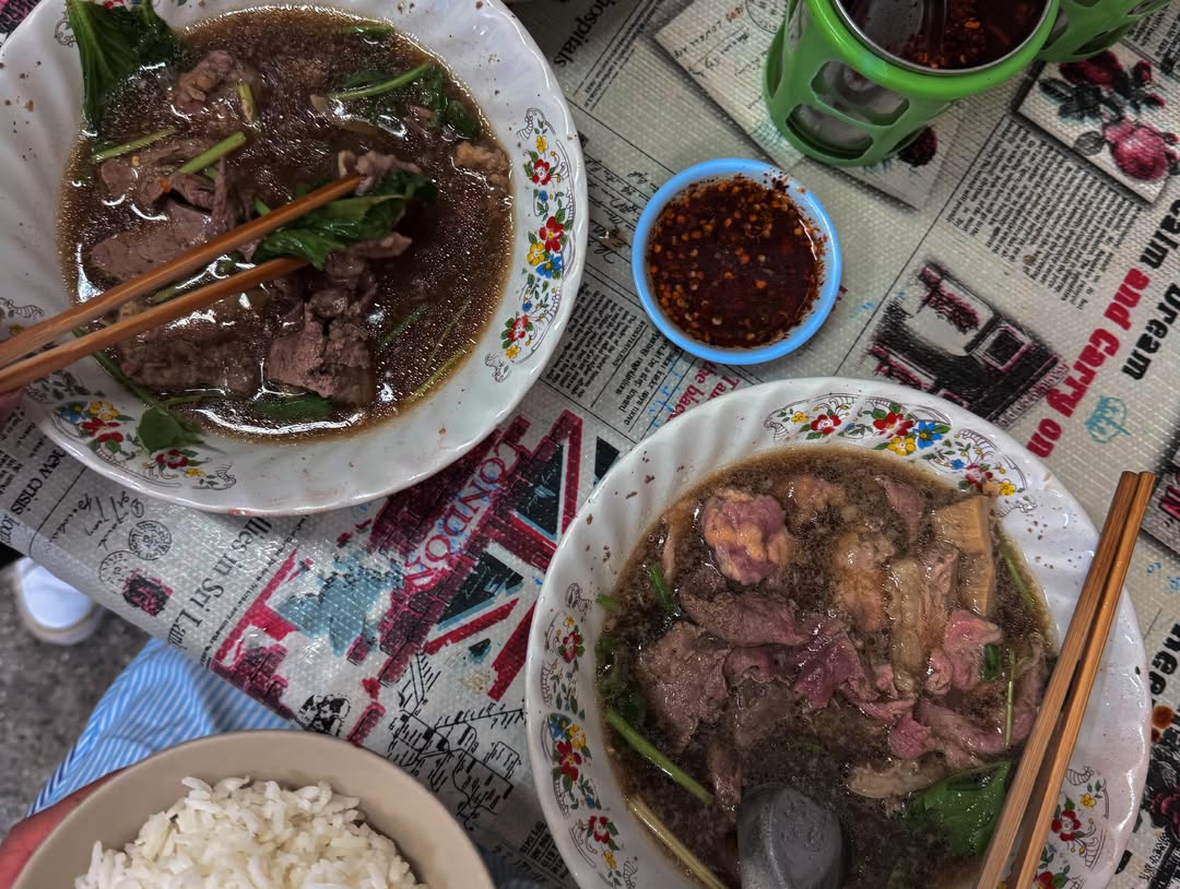 แพต - ชญานิษฐ์ ชาญสง่าเวช