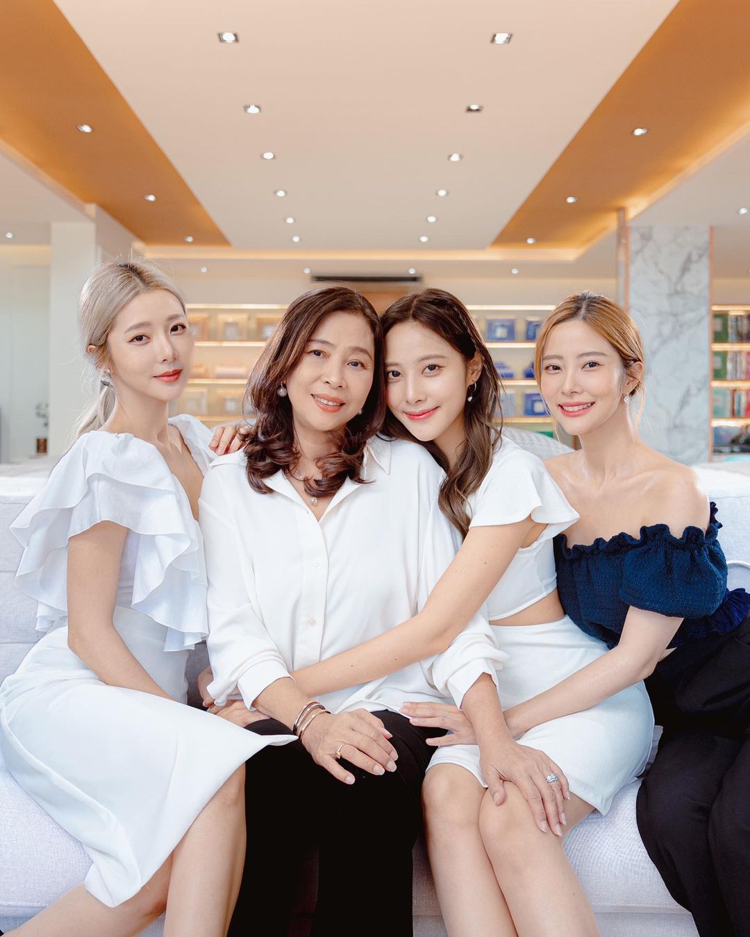 แจม - ชรัฐฐา อิมราพร
