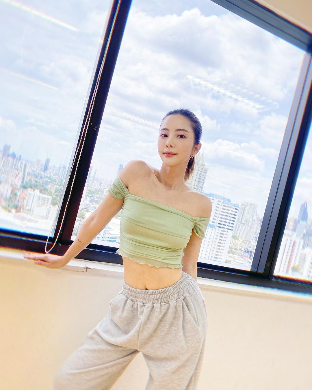 แจม - ชรัฐฐา อิมราพร