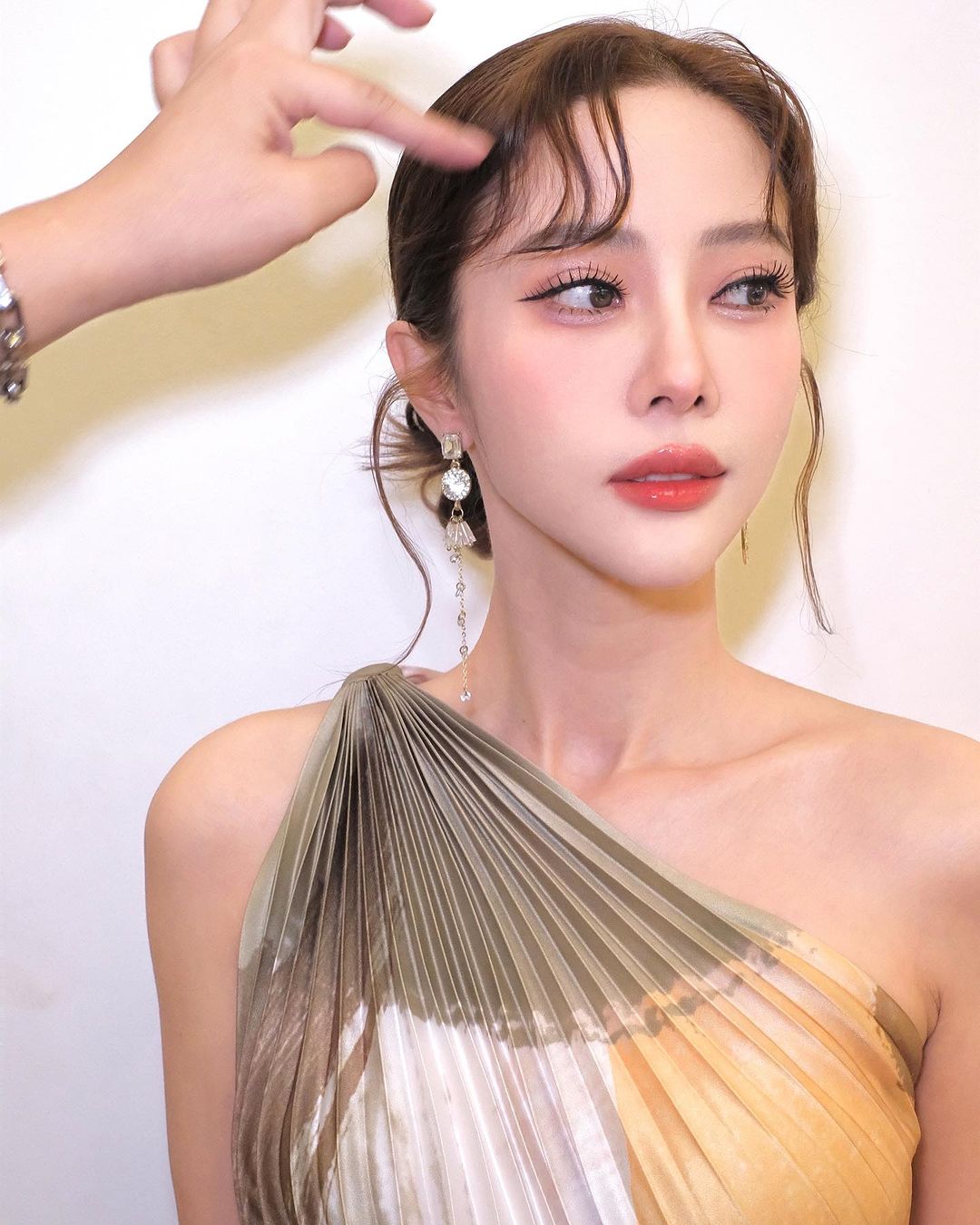 แจม - ชรัฐฐา อิมราพร
