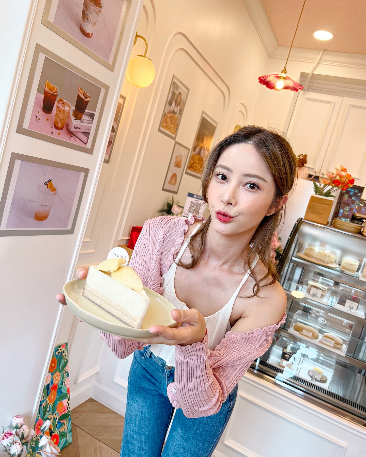 แจม - ชรัฐฐา อิมราพร