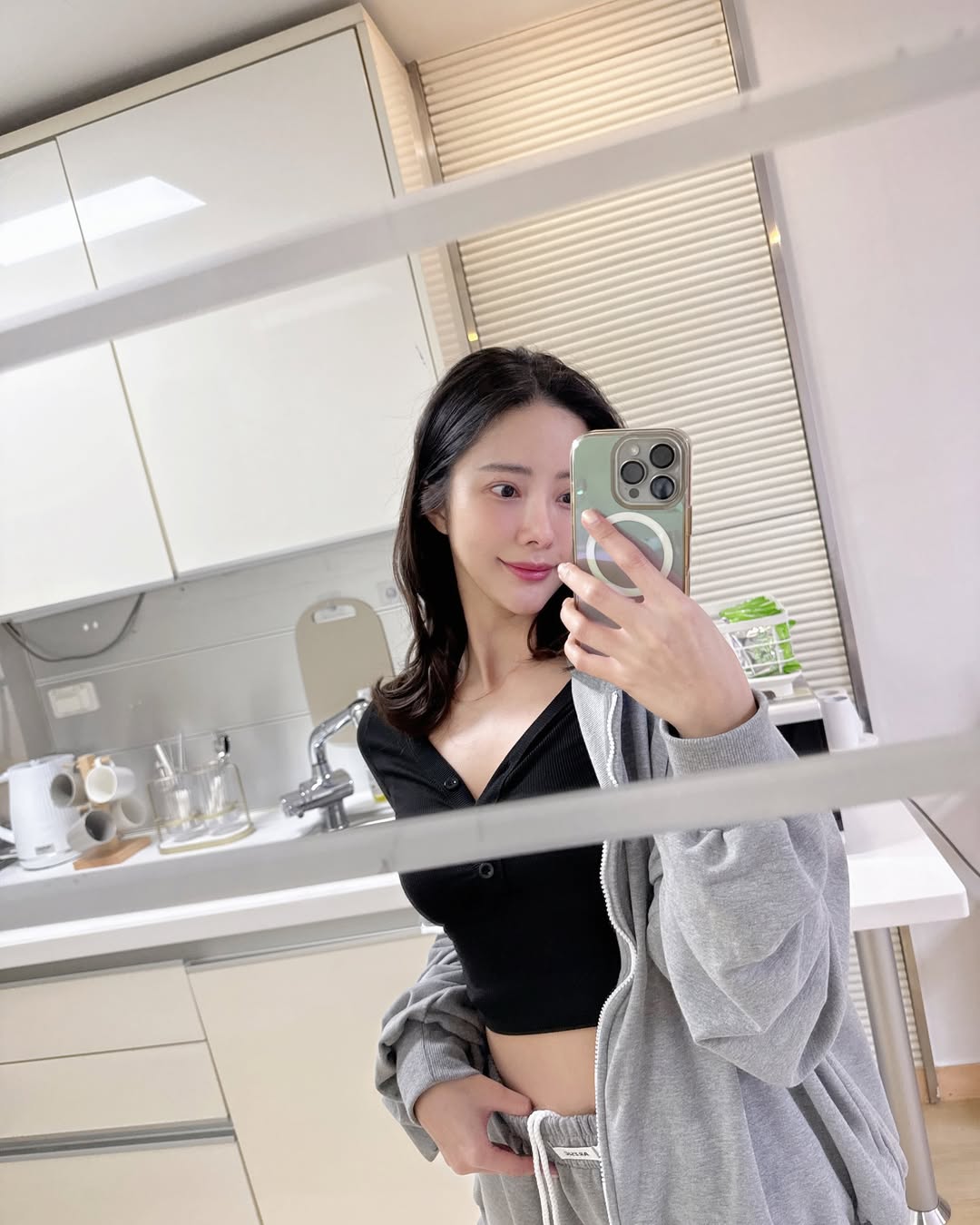 แจม - ชรัฐฐา อิมราพร