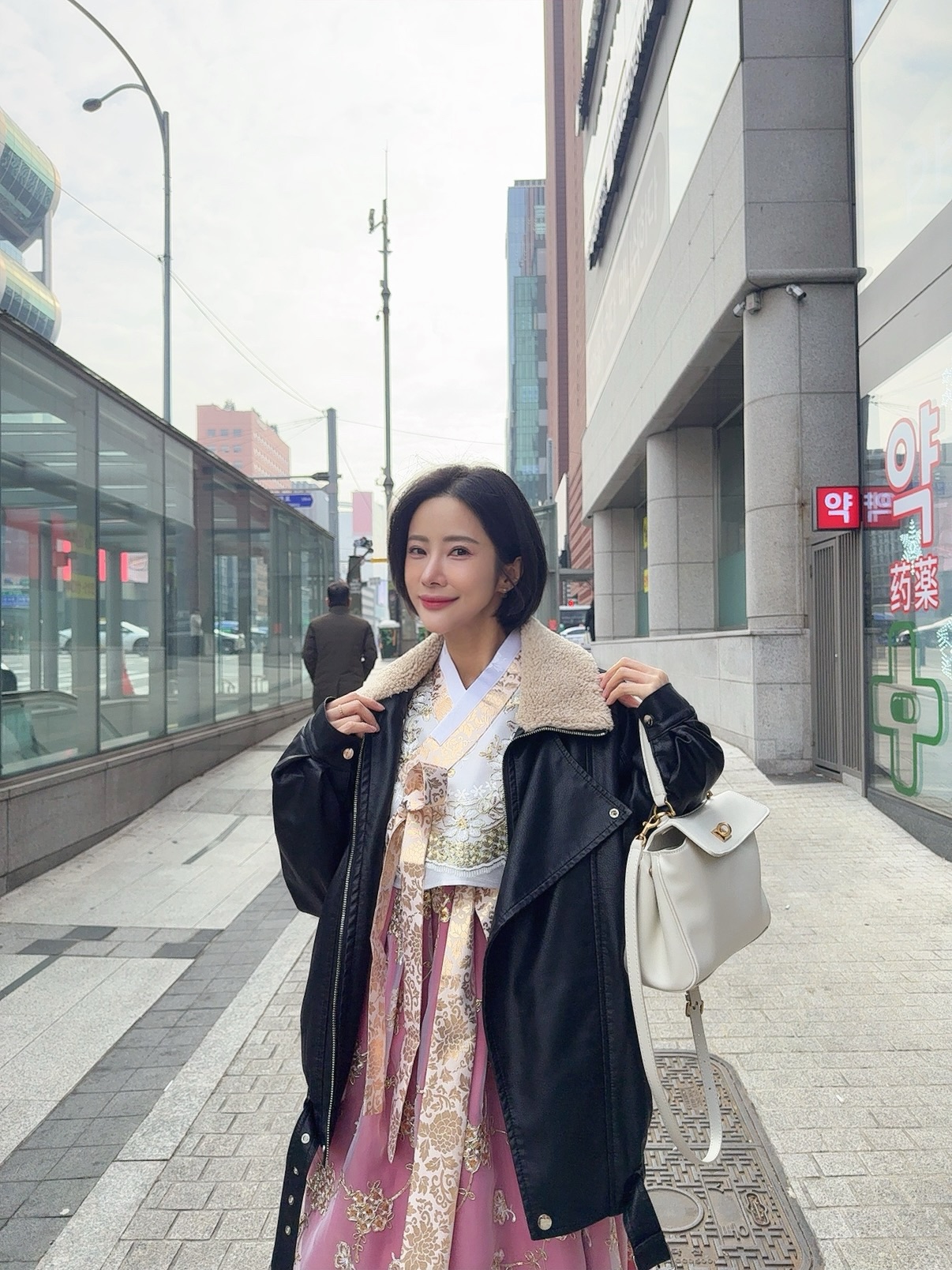 แจม - ชรัฐฐา อิมราพร