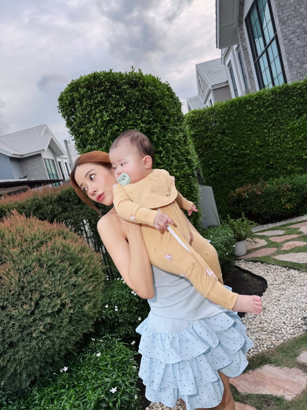 แจม - ชรัฐฐา อิมราพร
