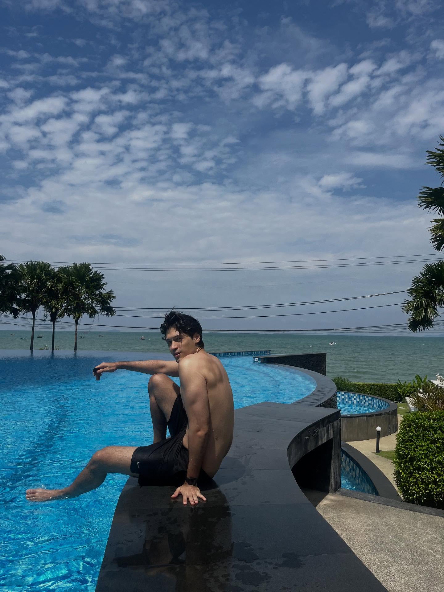 ณัฐ - ณัฐรัฐ โมริส เลอกรอง