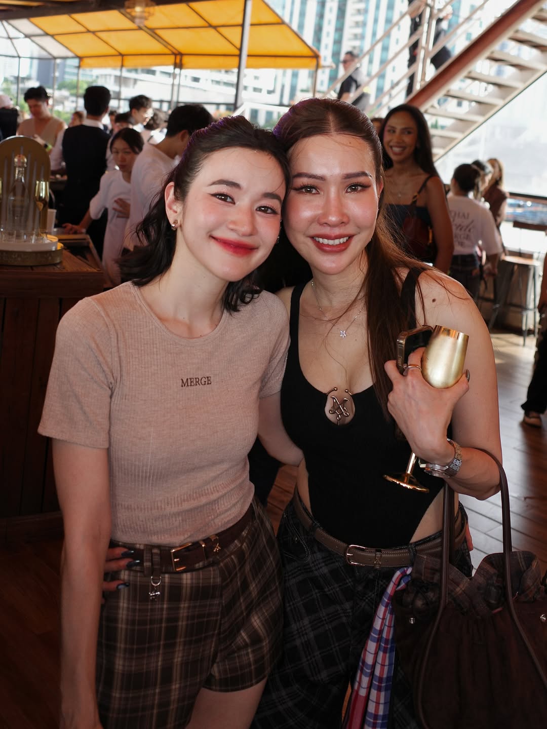 ส้ม - มารี เออเจนี เลอเลย์