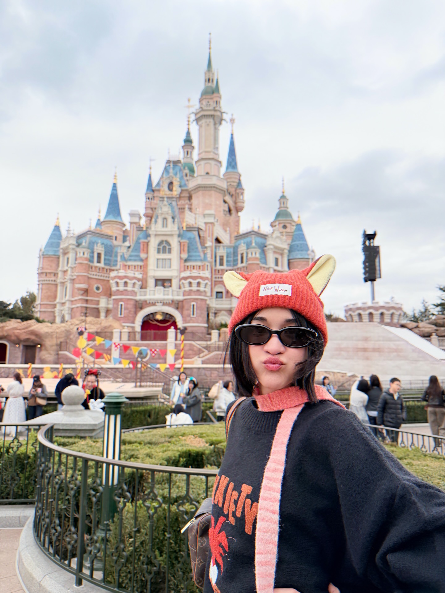 ส้ม - มารี เออเจนี เลอเลย์