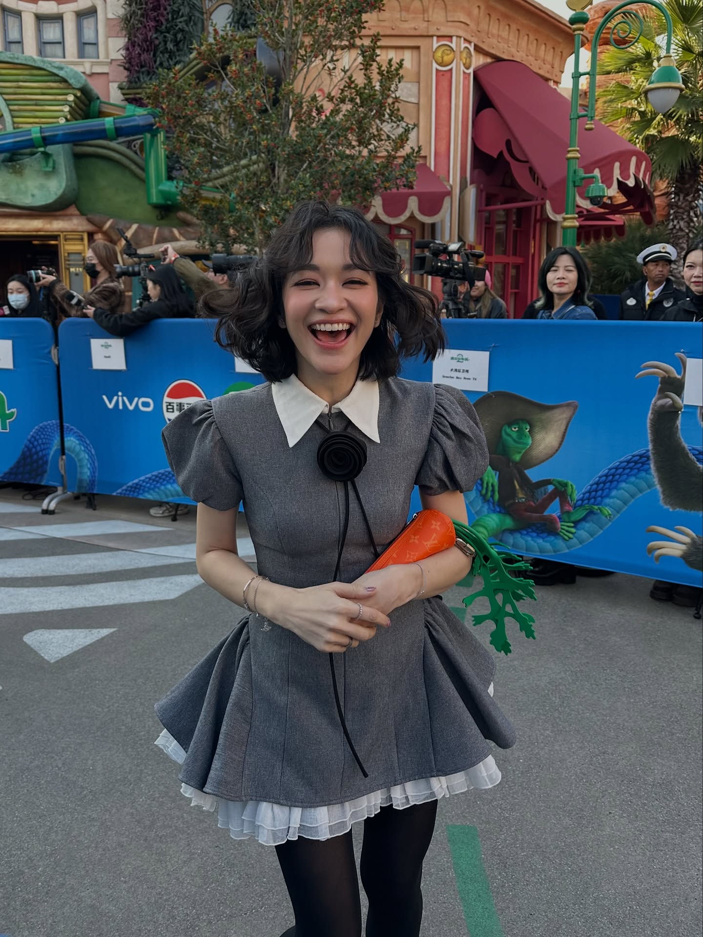 ส้ม - มารี เออเจนี เลอเลย์