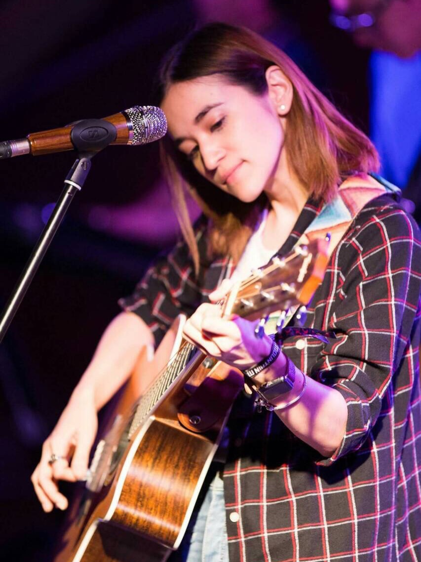 ส้ม - มารี เออเจนี เลอเลย์