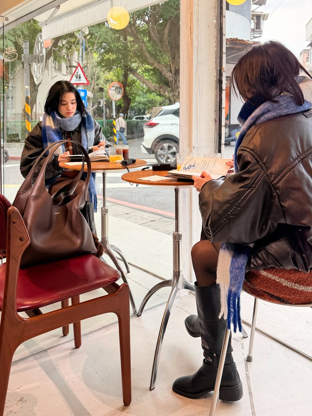 ส้ม - มารี เออเจนี เลอเลย์