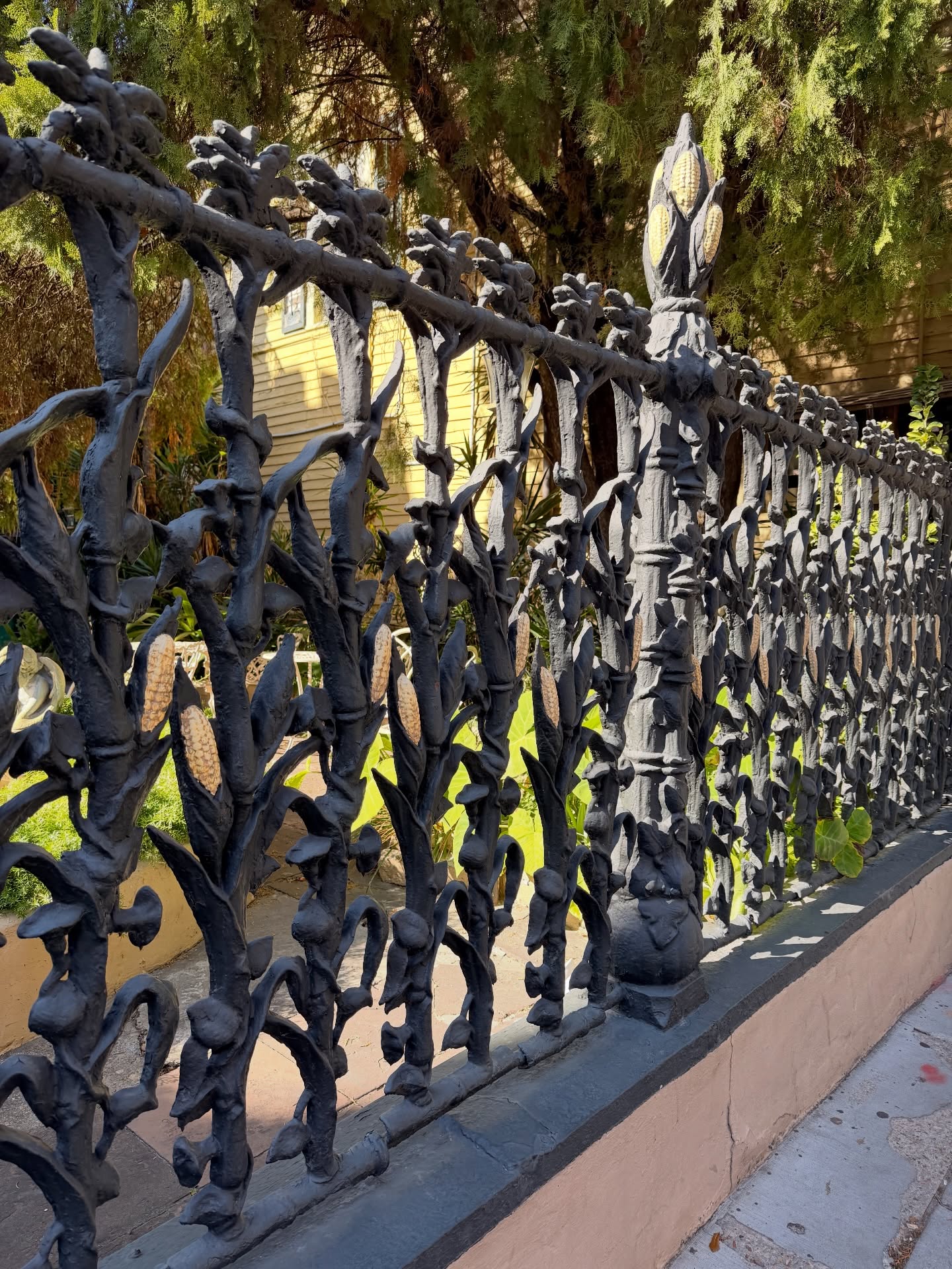 ส้ม - มารี เออเจนี เลอเลย์