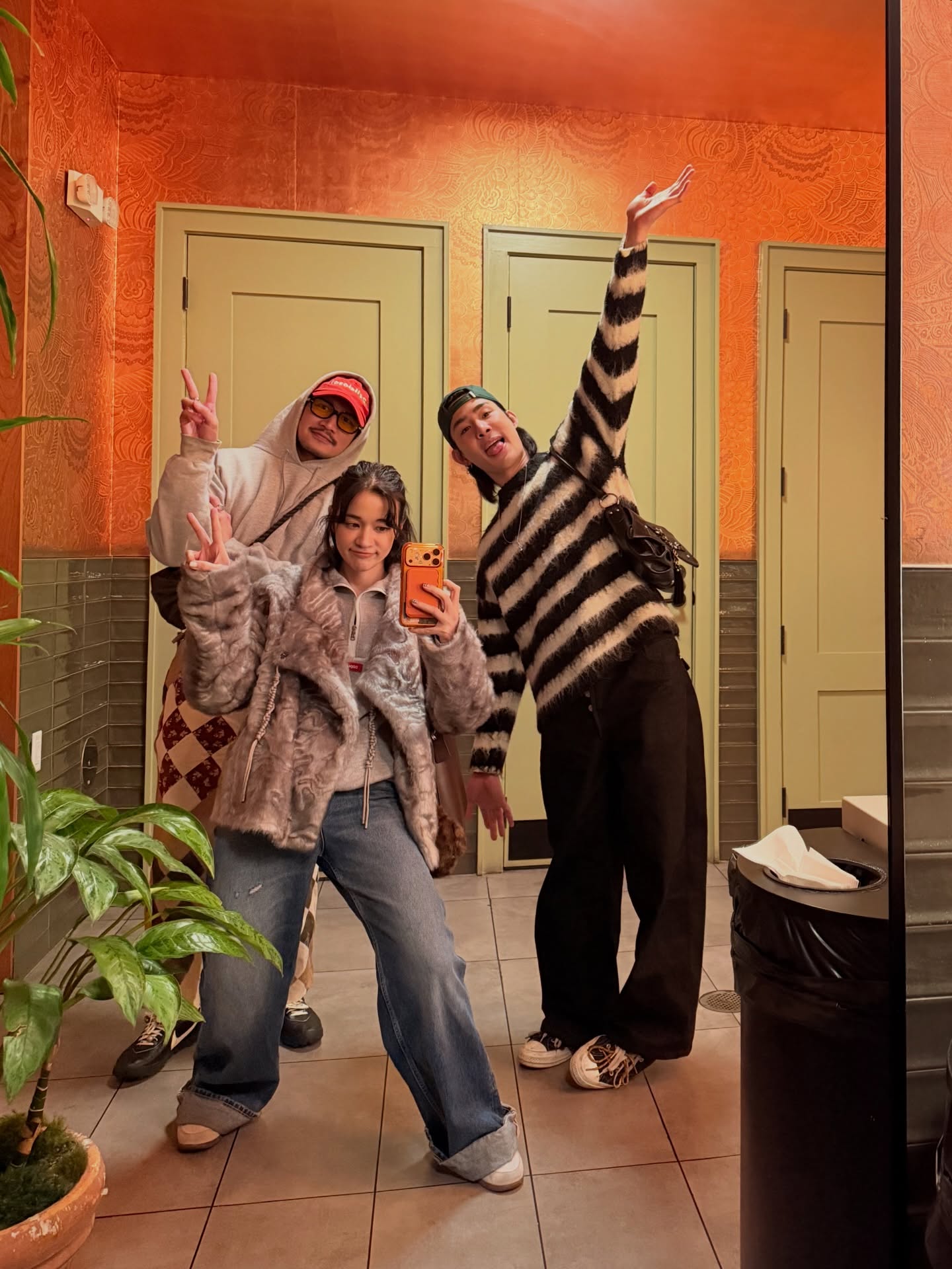 ส้ม - มารี เออเจนี เลอเลย์