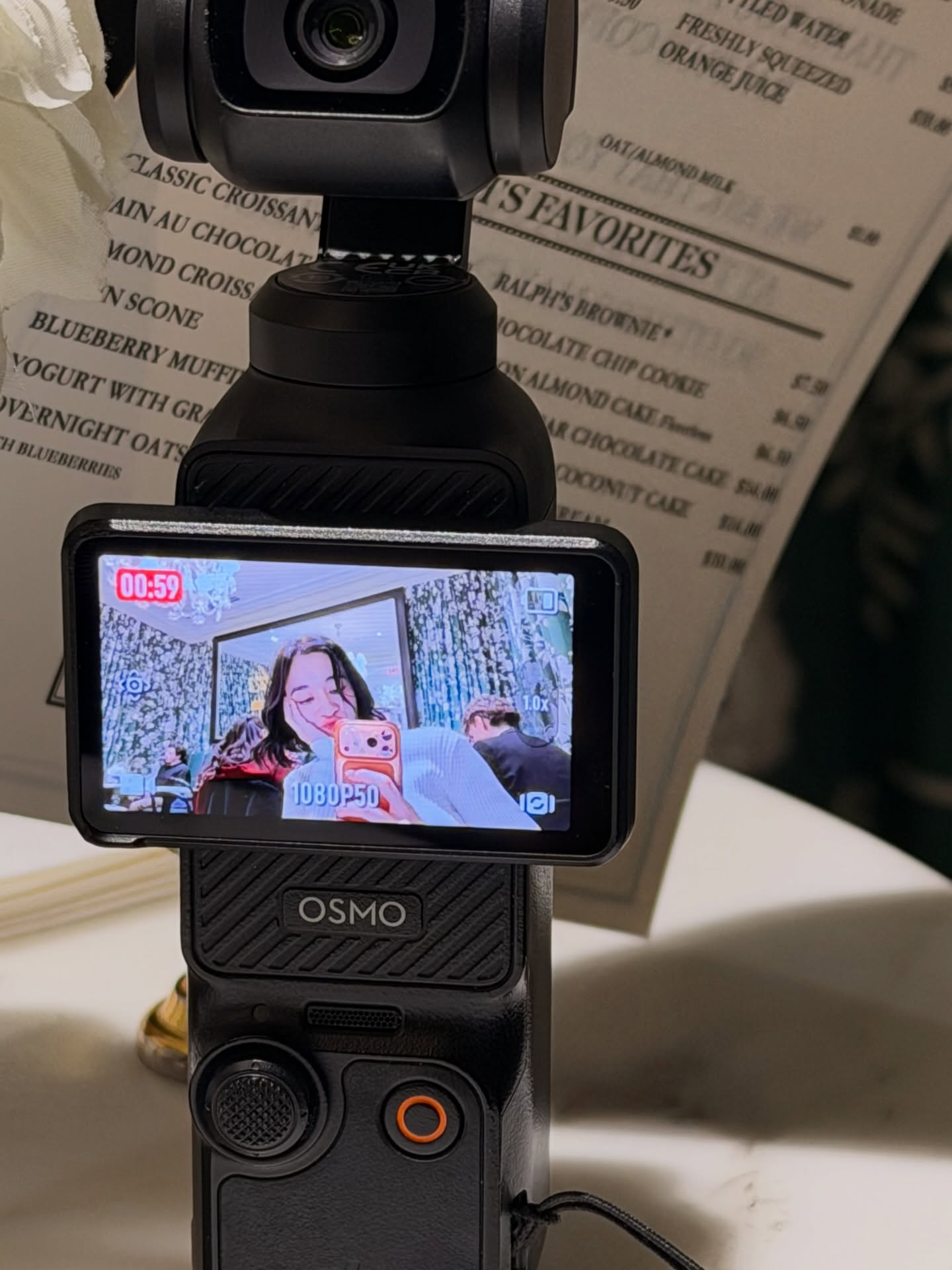 ส้ม - มารี เออเจนี เลอเลย์