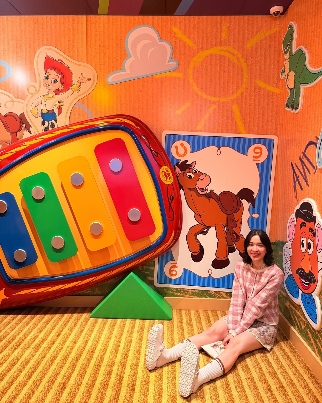 ส้ม - มารี เออเจนี เลอเลย์