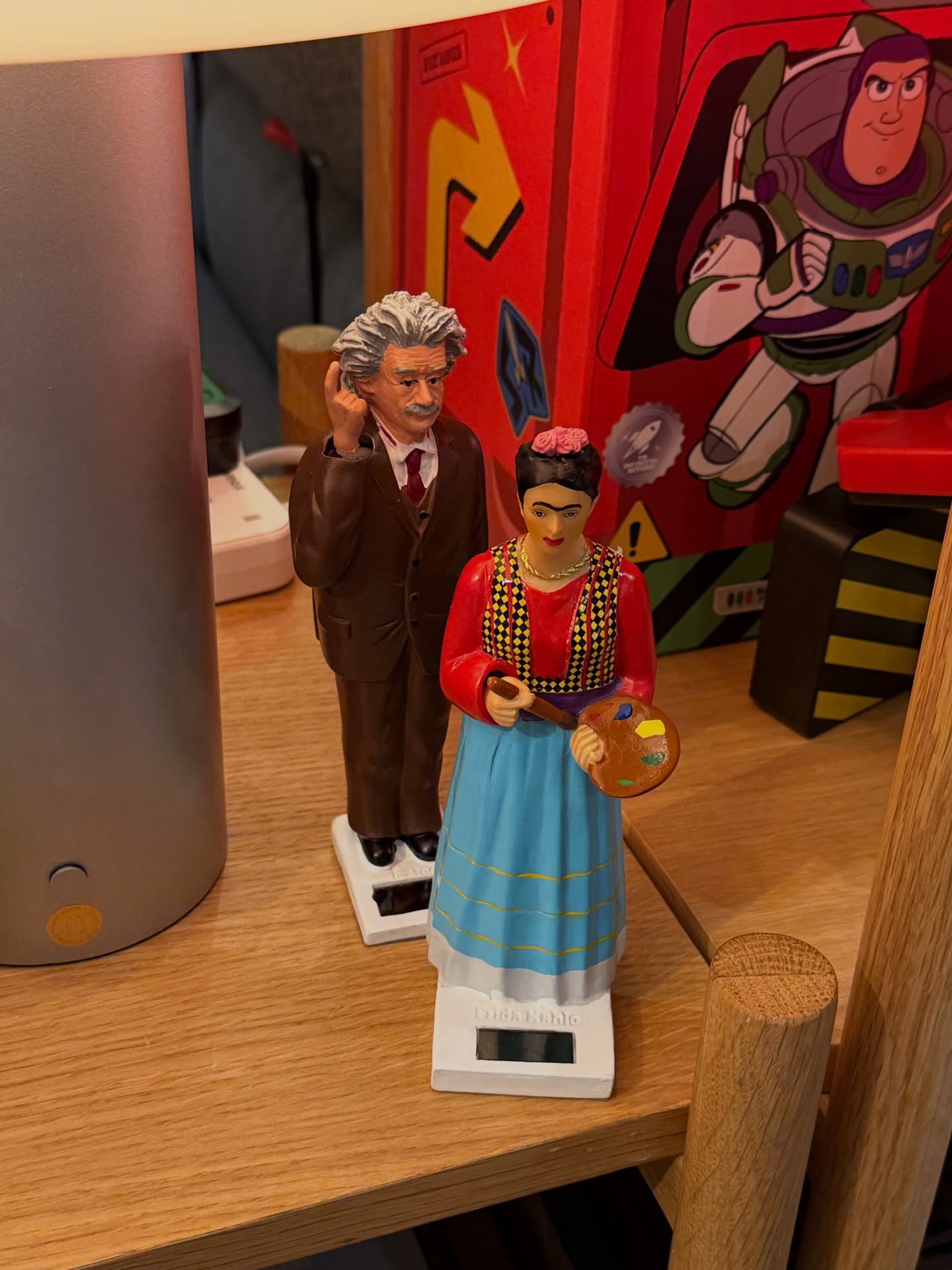 ส้ม - มารี เออเจนี เลอเลย์