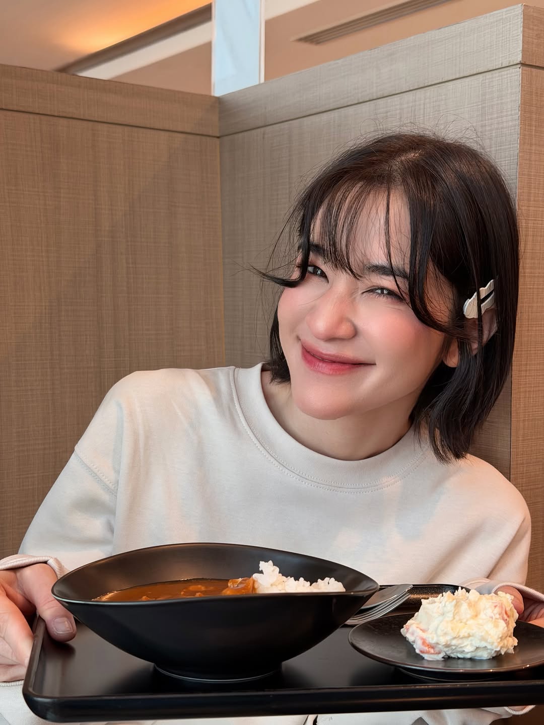 ส้ม - มารี เออเจนี เลอเลย์