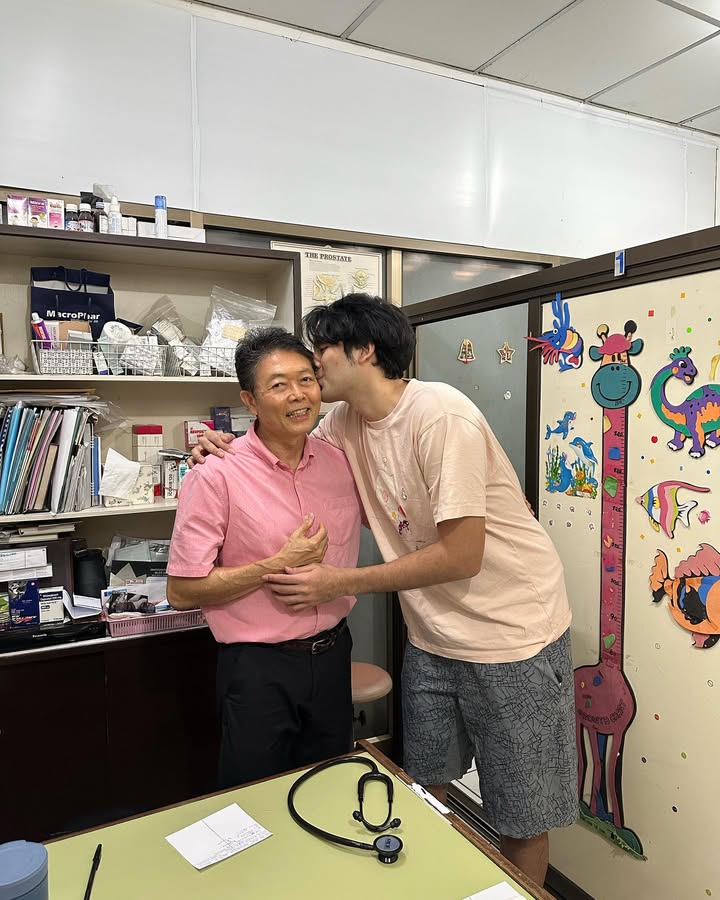 บอมบ์ - ธนิน มนูญศิลป์