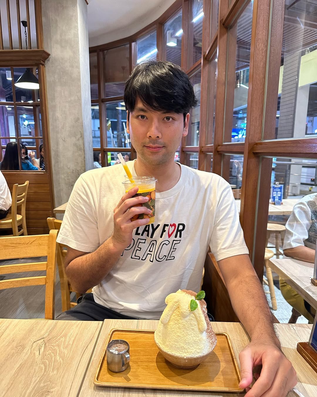 บอมบ์ - ธนิน มนูญศิลป์