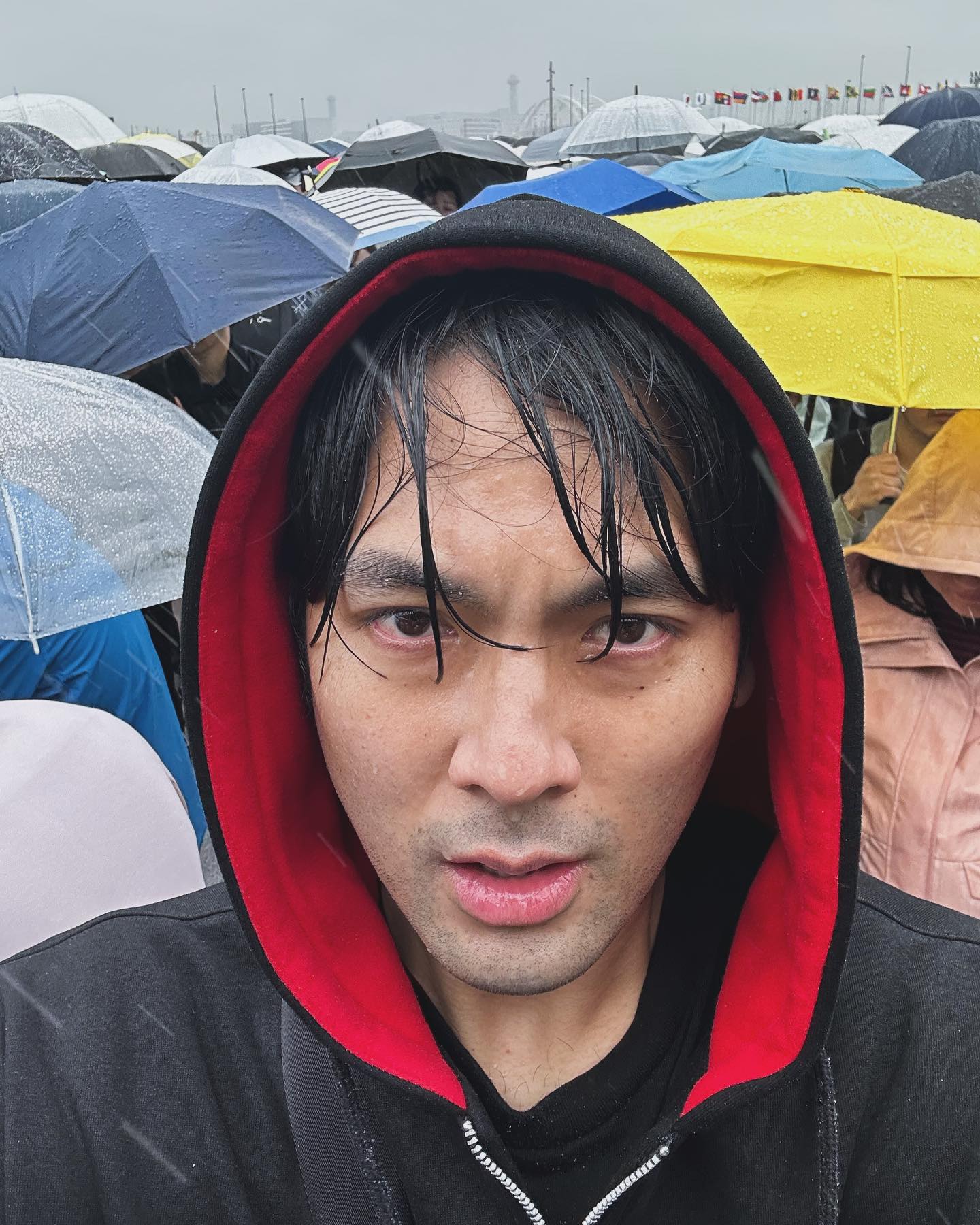 บอมบ์ - ธนิน มนูญศิลป์