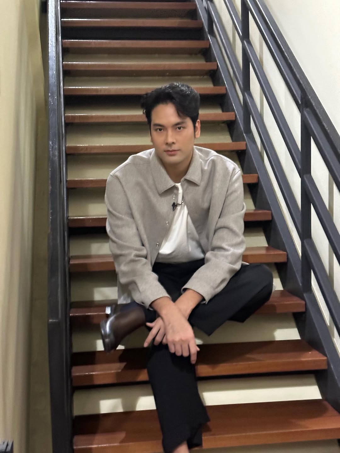 บอมบ์ - ธนิน มนูญศิลป์