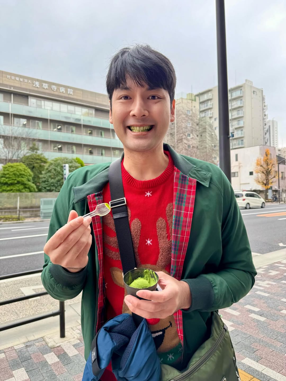 บอมบ์ - ธนิน มนูญศิลป์