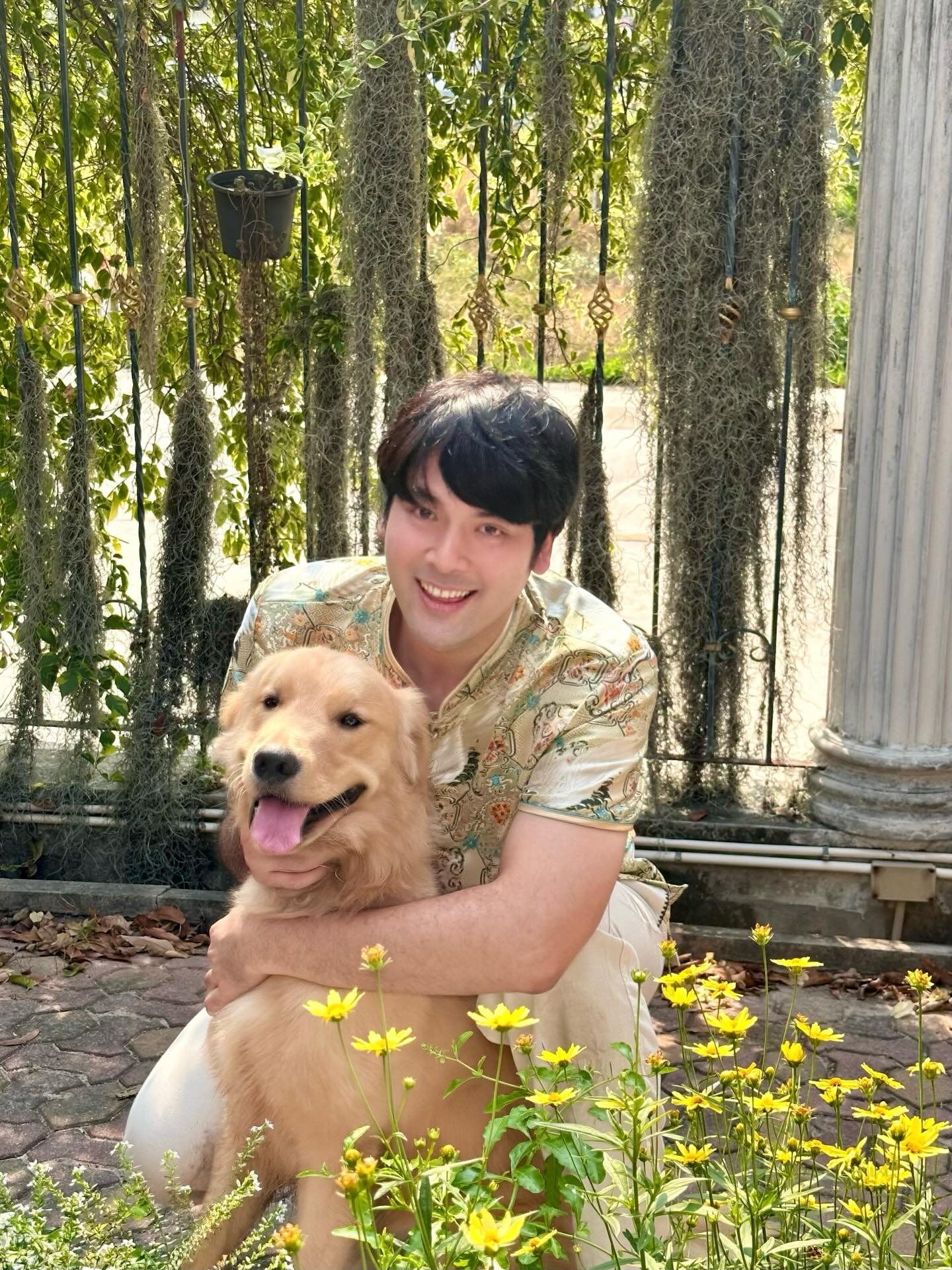 บอมบ์ - ธนิน มนูญศิลป์