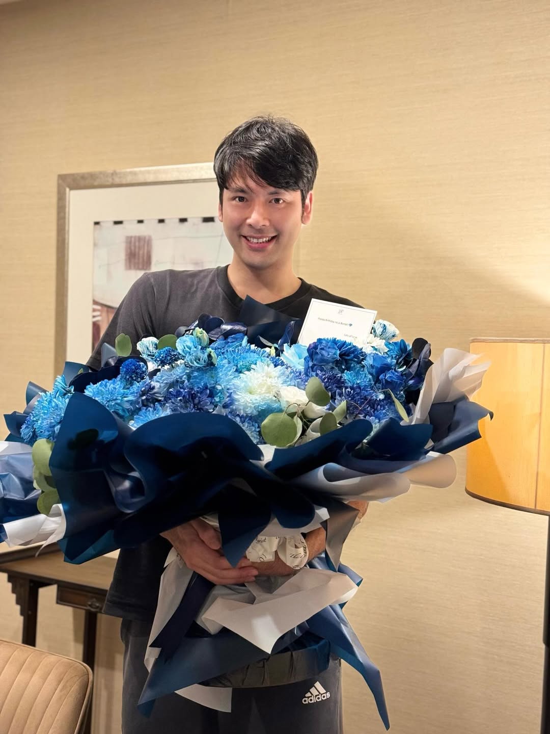 บอมบ์ - ธนิน มนูญศิลป์