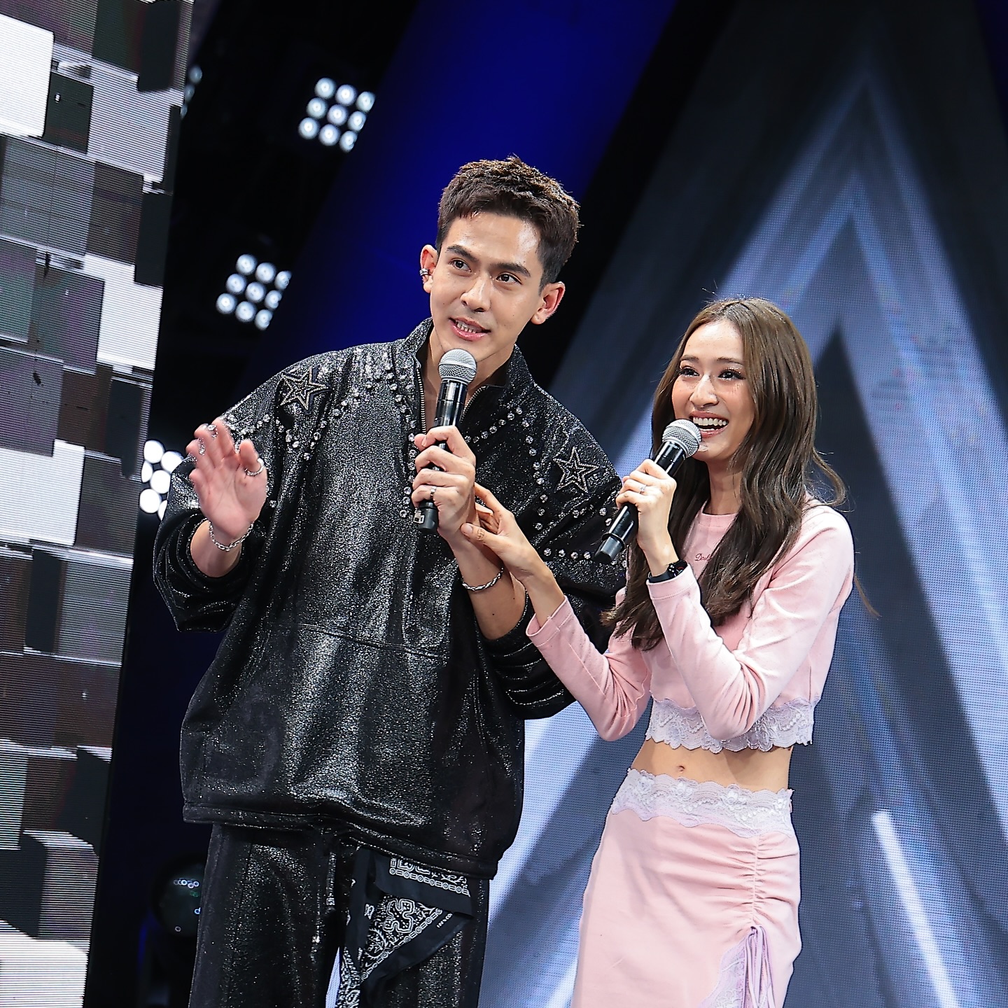 อาย - กมลเนตร เรืองศรี