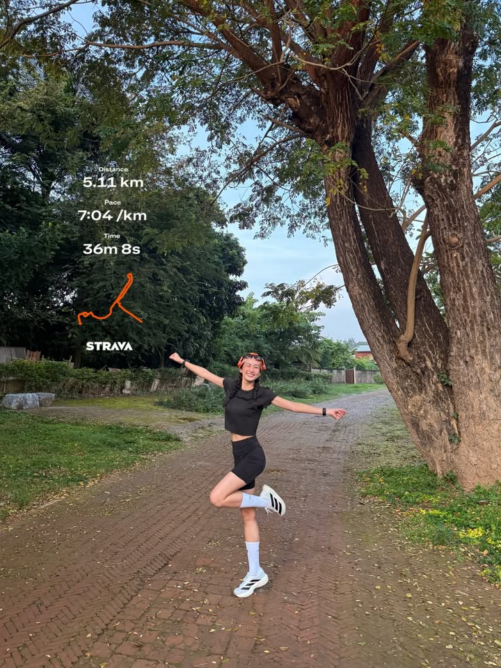 อาย - กมลเนตร เรืองศรี