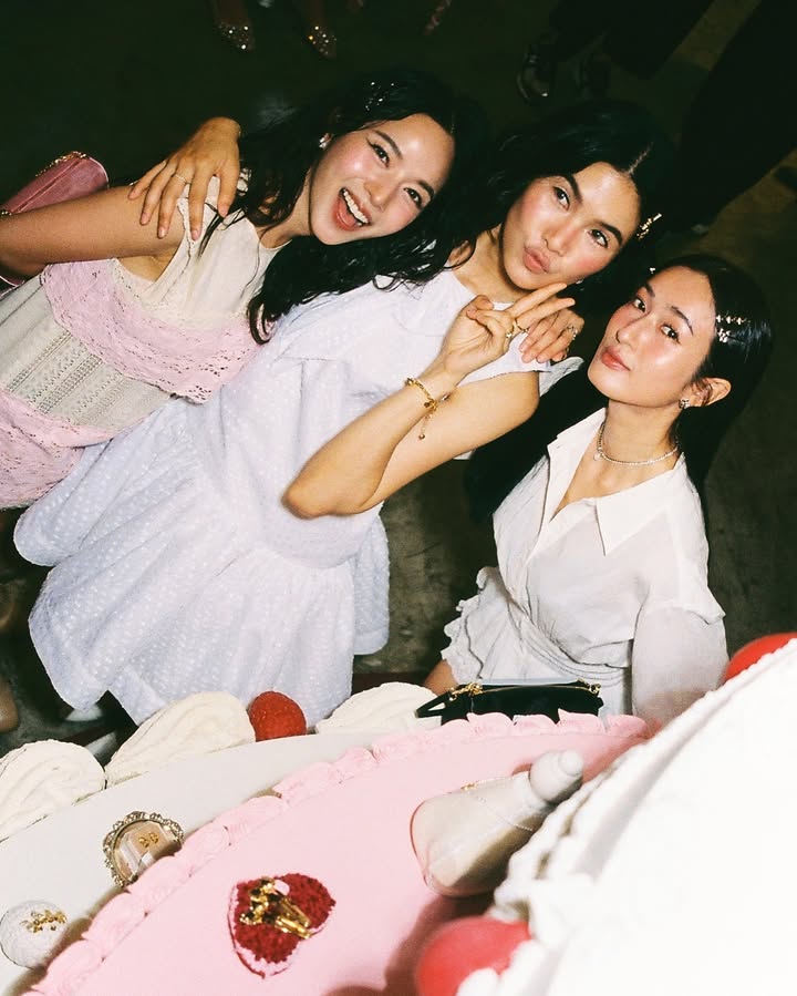 อาย - กมลเนตร เรืองศรี