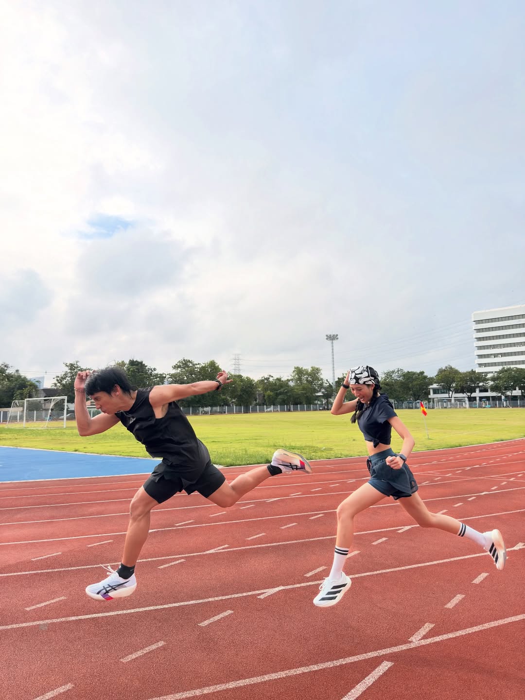 อาย - กมลเนตร เรืองศรี