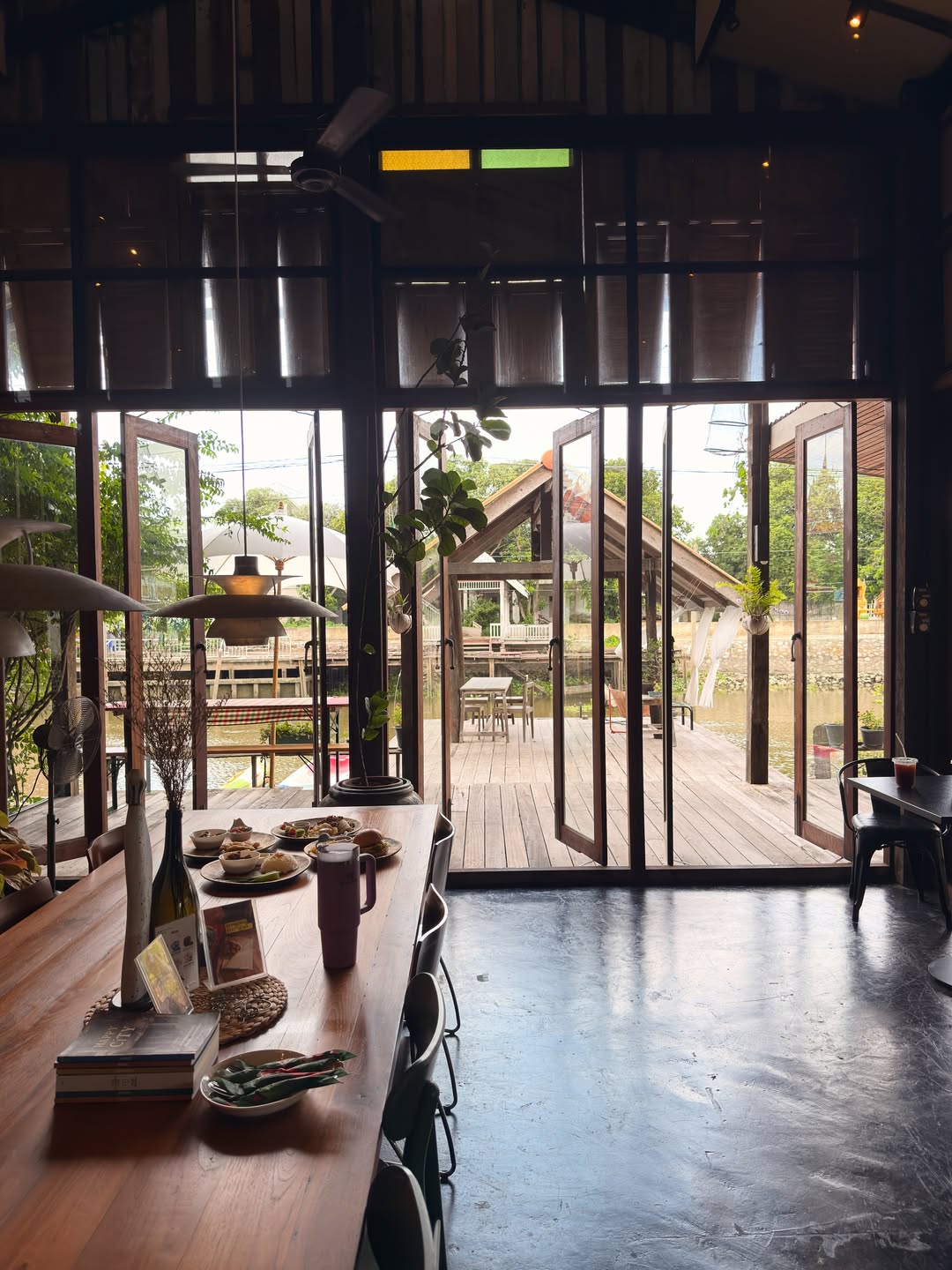 อาย - กมลเนตร เรืองศรี